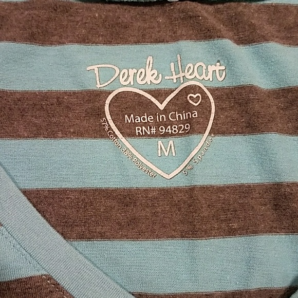 V-Neck Grey & Blue Striped Short Sleeve Tee Shirt - Picture 2 of 3